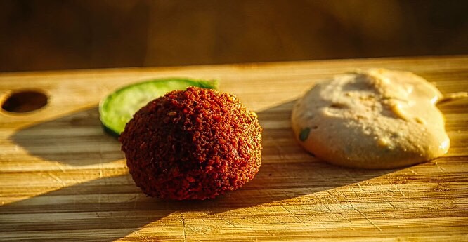 Yummy Falafel | restaurant | 1967 W Lawrence Ave, Chicago, IL 60640, USA | 7735164698 OR +1 773-516-4698