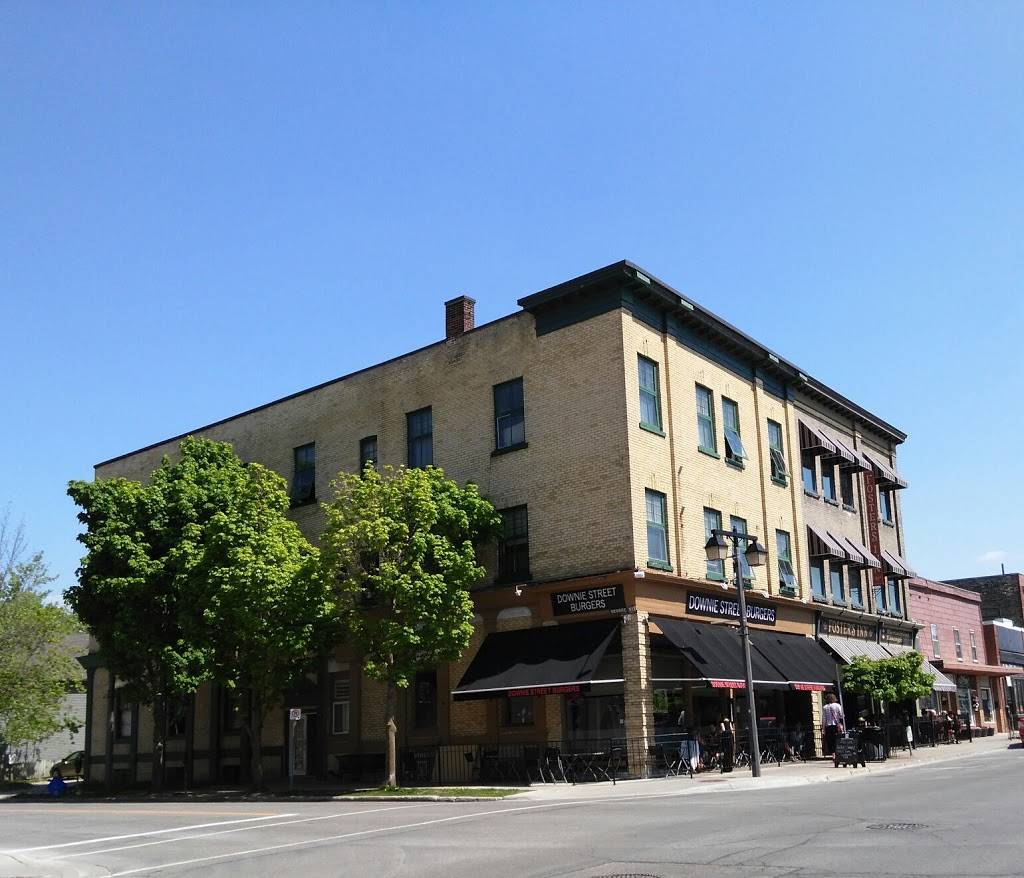 Fosters Inn | restaurant | 111 Downie St, Stratford, ON N5A 1X2, Canada | 5192711119 OR +1 519-271-1119