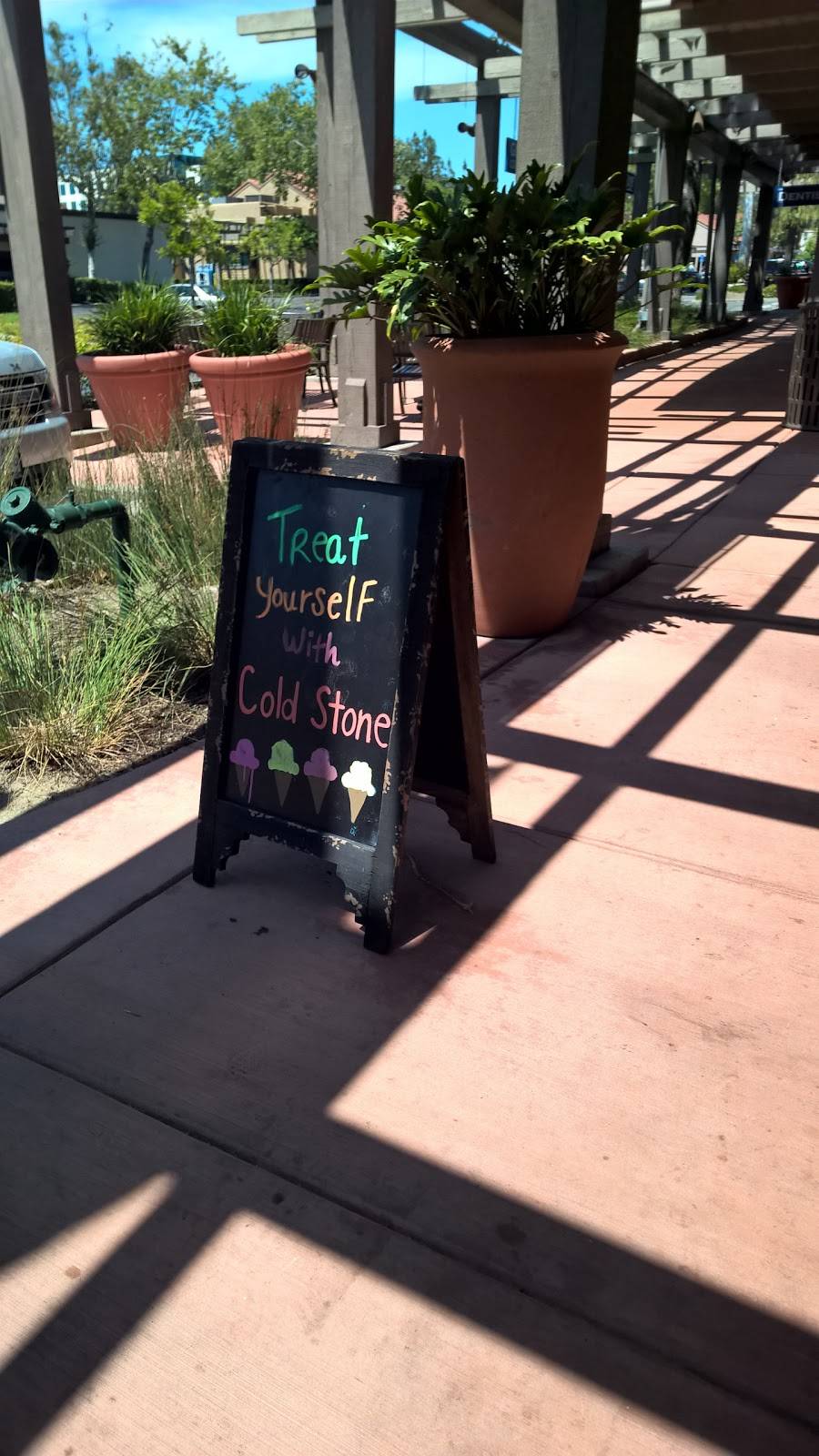 Cold Stone Creamery | bakery | 24000 Alicia Pkwy #21, Mission Viejo, CA 92691, USA | 9497683715 OR +1 949-768-3715