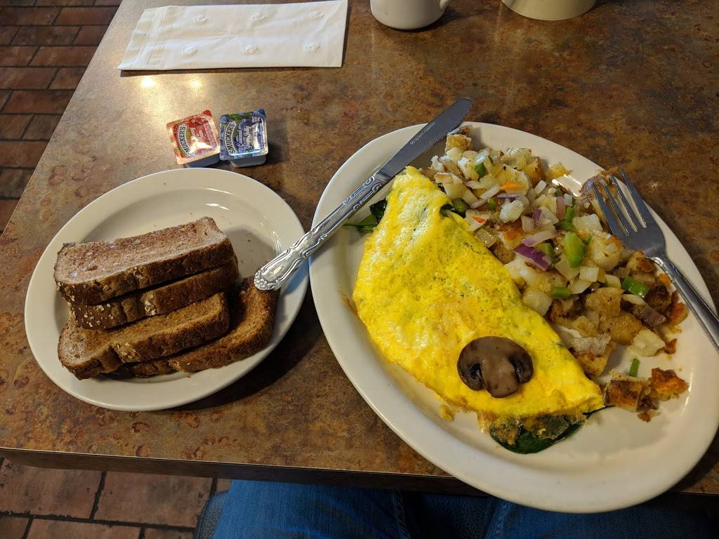 Perkos Cafe | cafe | 1321 W 11th St, Tracy, CA 95376, USA | 2098324675 OR +1 209-832-4675