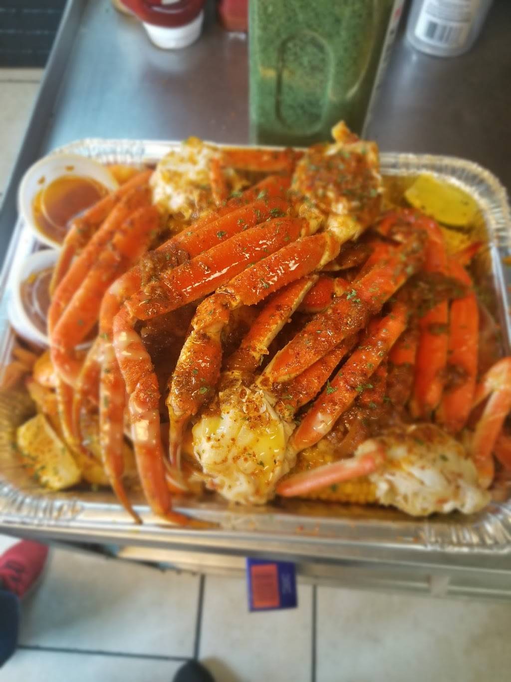 Tinys shop and more | restaurant | 4601 N Market St, Shreveport, LA 71107, USA | 3183934165 OR +1 318-393-4165