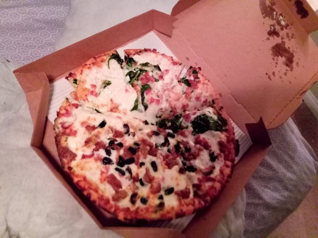 Pizza Hut | meal takeaway | 7645 S Rainbow Blvd bldg b, Las Vegas, NV 89139, USA | 7022694917 OR +1 702-269-4917