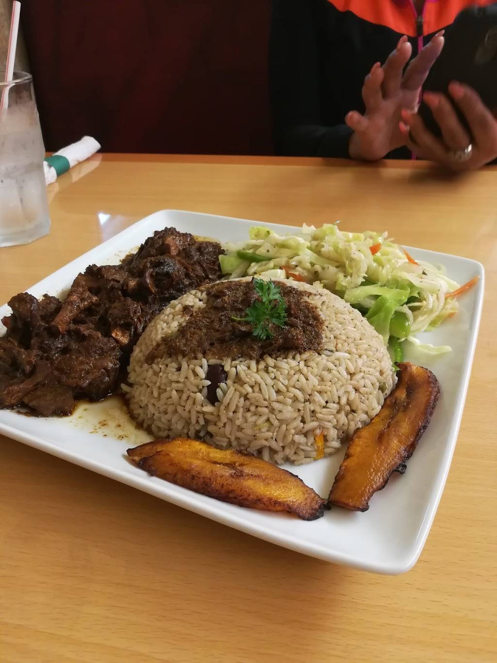 Caribbean Corner and Cafe | restaurant | 2010 N Main St #100, Baytown, TX 77520, USA | 2818377323 OR +1 281-837-7323