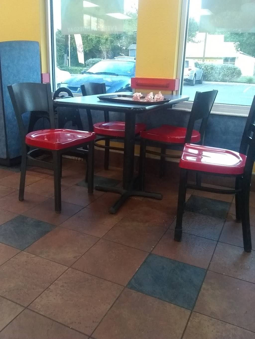 Churchs Chicken | restaurant | 1209 Steves Ave, San Antonio, TX 78210, USA | 2105329112 OR +1 210-532-9112