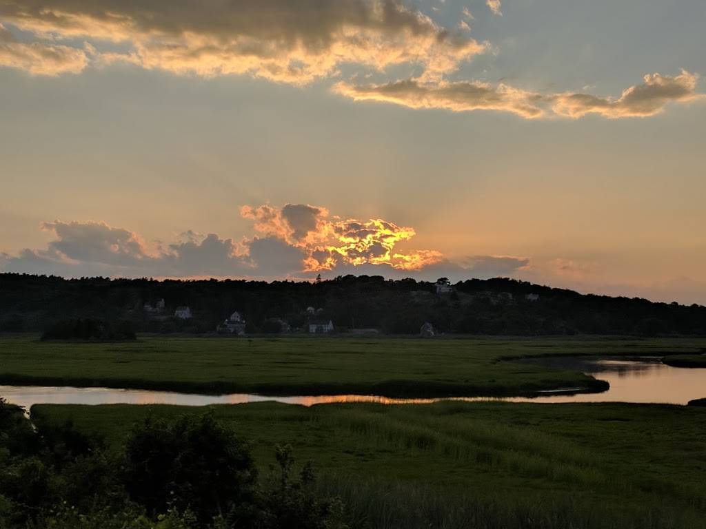 Dinatale Seafood Co Inc | restaurant | 315 Court St, Plymouth, MA 02360, USA | 5085918209 OR +1 508-591-8209