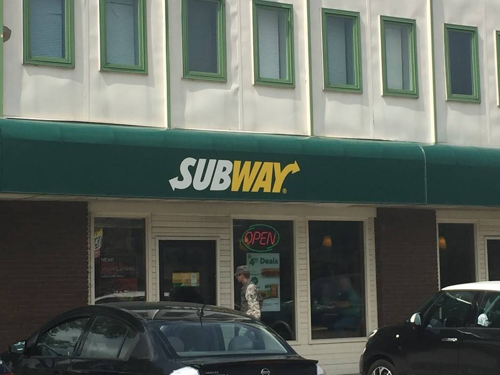 Subway | meal takeaway | 1502 Galvin Rd S, Bellevue, NE 68005, USA | 4022918818 OR +1 402-291-8818