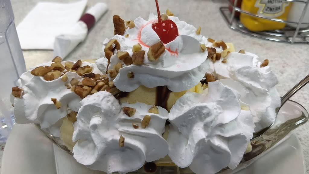 White Palace Grill | restaurant | 1159 S Canal St, Chicago, IL 60607, USA | 3129397167 OR +1 312-939-7167