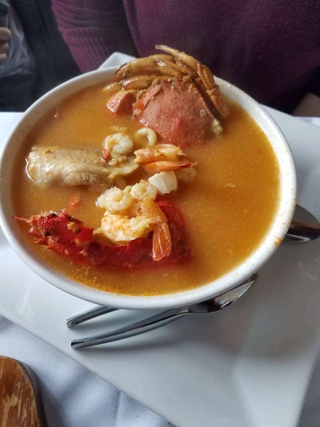 Los Agaves Restaurant | restaurant | 950 Broadway, Chelsea, MA 02150, USA | 6174660818 OR +1 617-466-0818