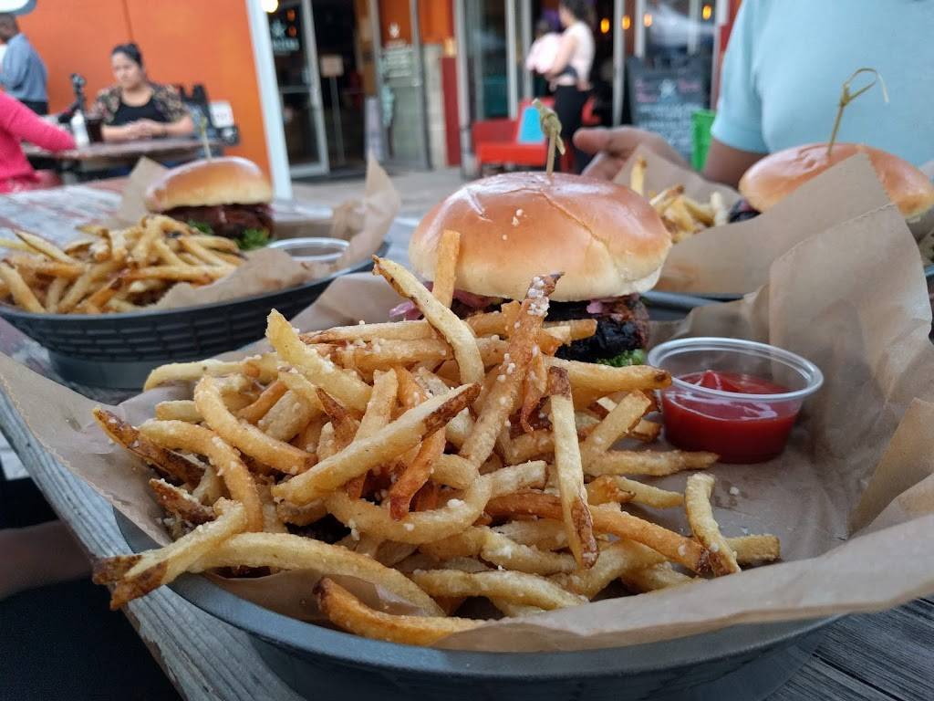 Denizens Brewing Co | restaurant | 1115 East West Highway, Silver Spring, MD 20910, USA | 3015579818 OR +1 301-557-9818