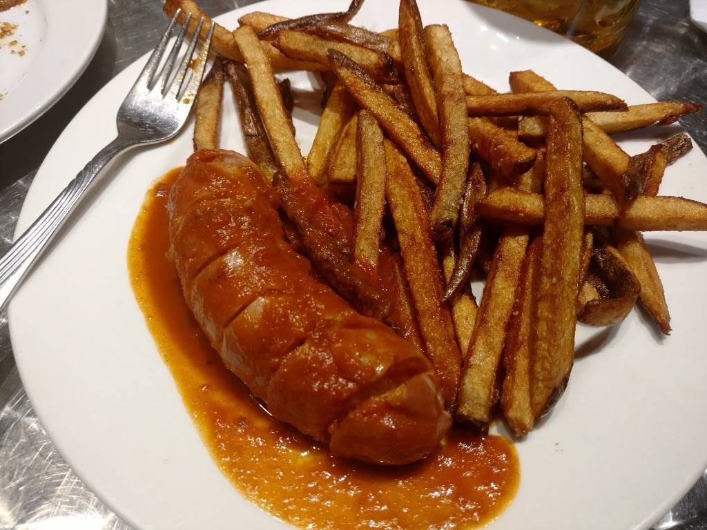 Karls Sausage Kitchen & European Market | restaurant | 1 Bourbon St, Peabody, MA 01960, USA | 9788546650 OR +1 978-854-6650