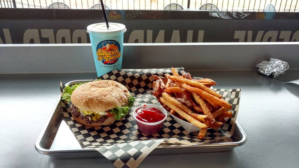 Smash N Dash Burgery | restaurant | 30428 Sussex Hwy, Laurel, DE 19956, USA | 3027155710 OR +1 302-715-5710