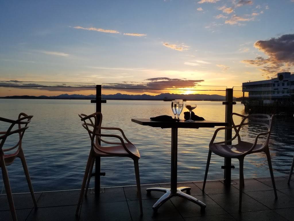 Six Seven restaurant | restaurant | 2411 Alaskan Way, Seattle, WA 98121, USA | 2062694575 OR +1 206-269-4575