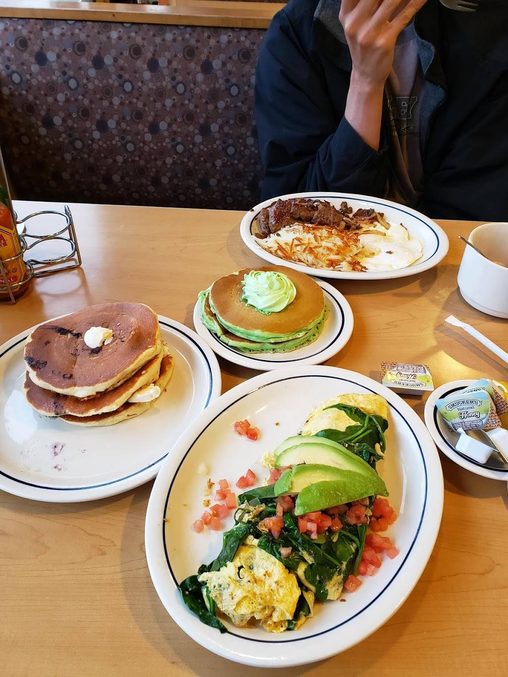 IHOP | restaurant | 10005 Lakewood Dr SW, Tacoma, WA 98499, USA | 2535887898 OR +1 253-588-7898