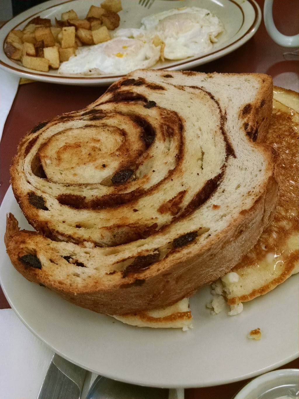 Kellys Country Kitchen | restaurant | 1075 NH-11, Farmington, NH 03835, USA | 6037554283 OR +1 603-755-4283