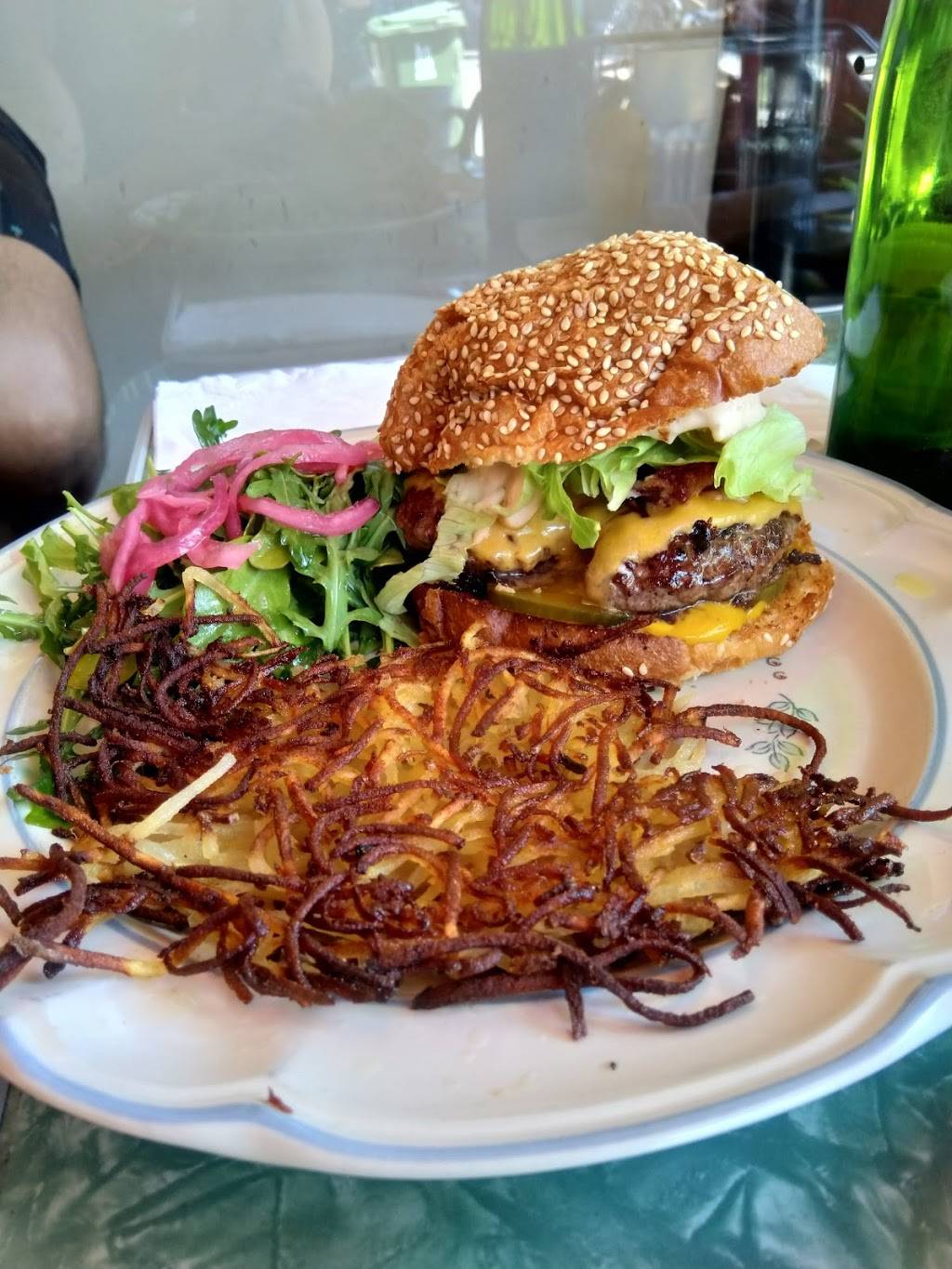 The Federal | restaurant | 1438 Dundas St W, Toronto, ON M6J 1Y6, Canada | 6473529120 OR +1 647-352-9120