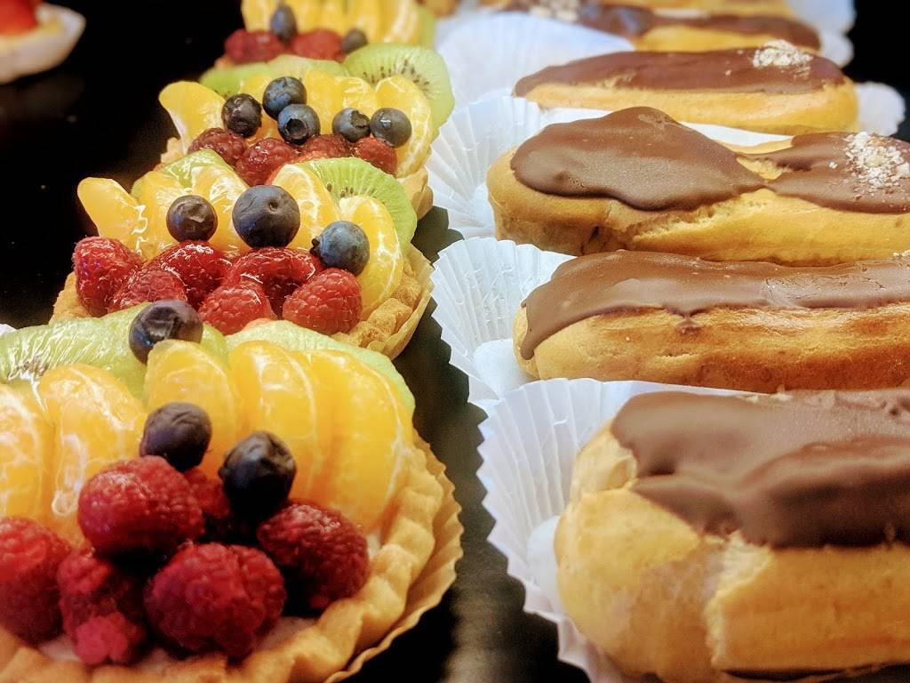 Lafayette Bakery & Cafe | bakery | 3659 The Barnyard Suite E22, Carmel-By-The-Sea, CA 93923, USA | 8319156286 OR +1 831-915-6286