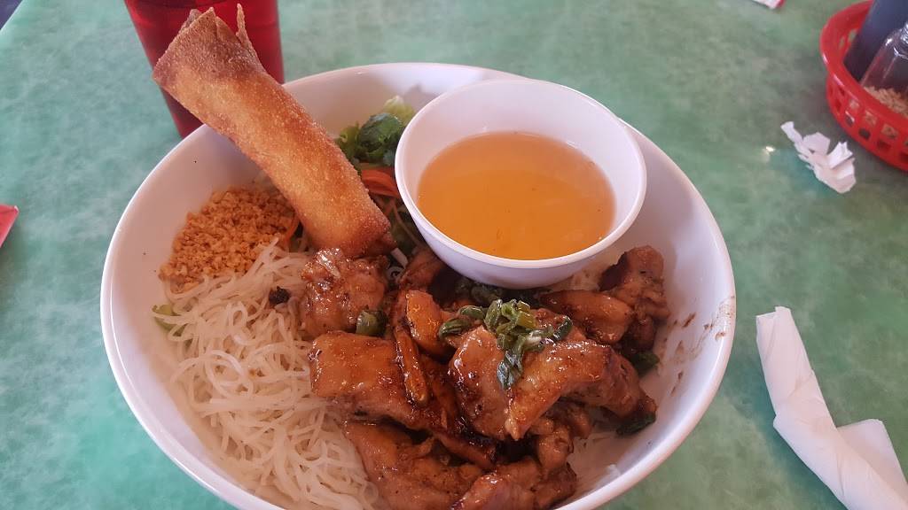 Pho Sure | restaurant | 8822 Huebner Rd, San Antonio, TX 78240, USA | 2105897967 OR +1 210-589-7967