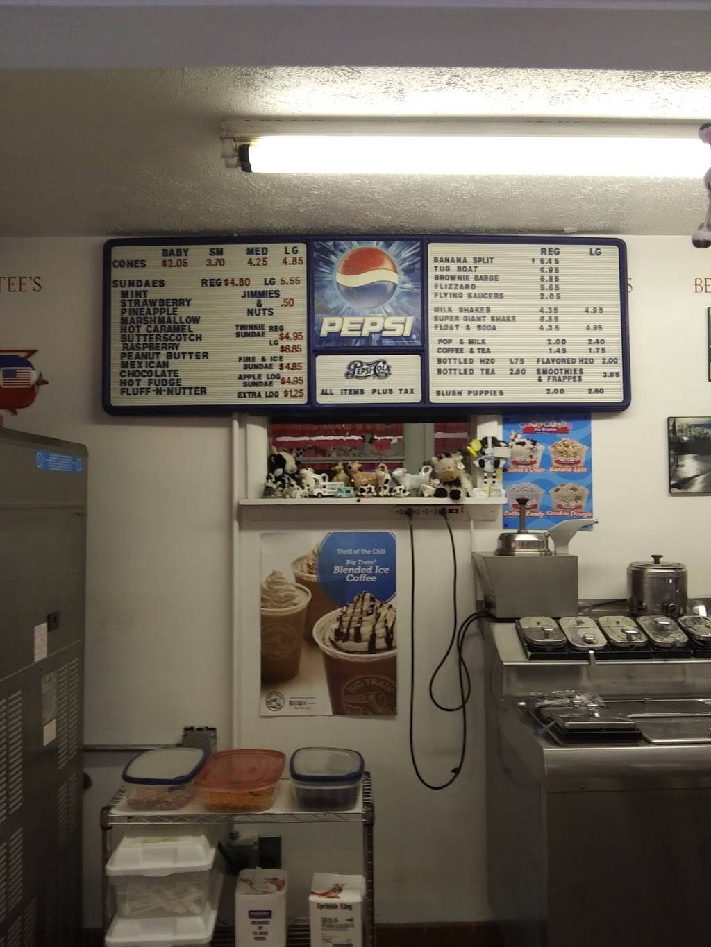 Bee Tees Drive-In | restaurant | E Union St, Newark, NY 14513, USA | 3153314868 OR +1 315-331-4868