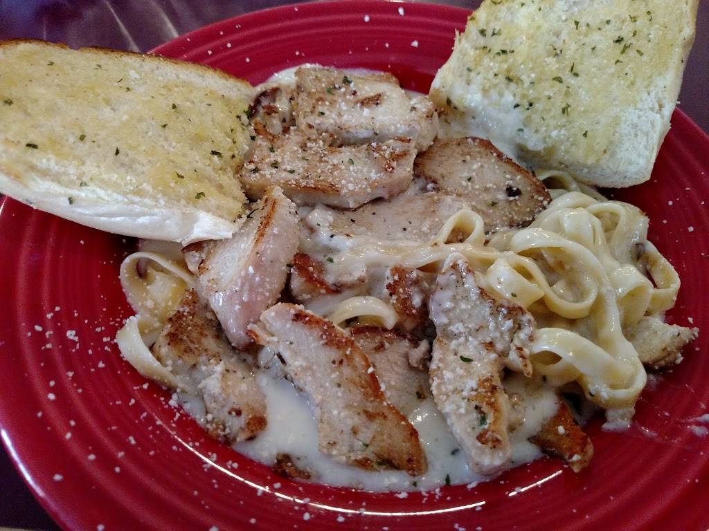 The Upper Crust | restaurant | 97 Sea Island Pkwy #201, Beaufort, SC 29907, USA | 8435211999 OR +1 843-521-1999