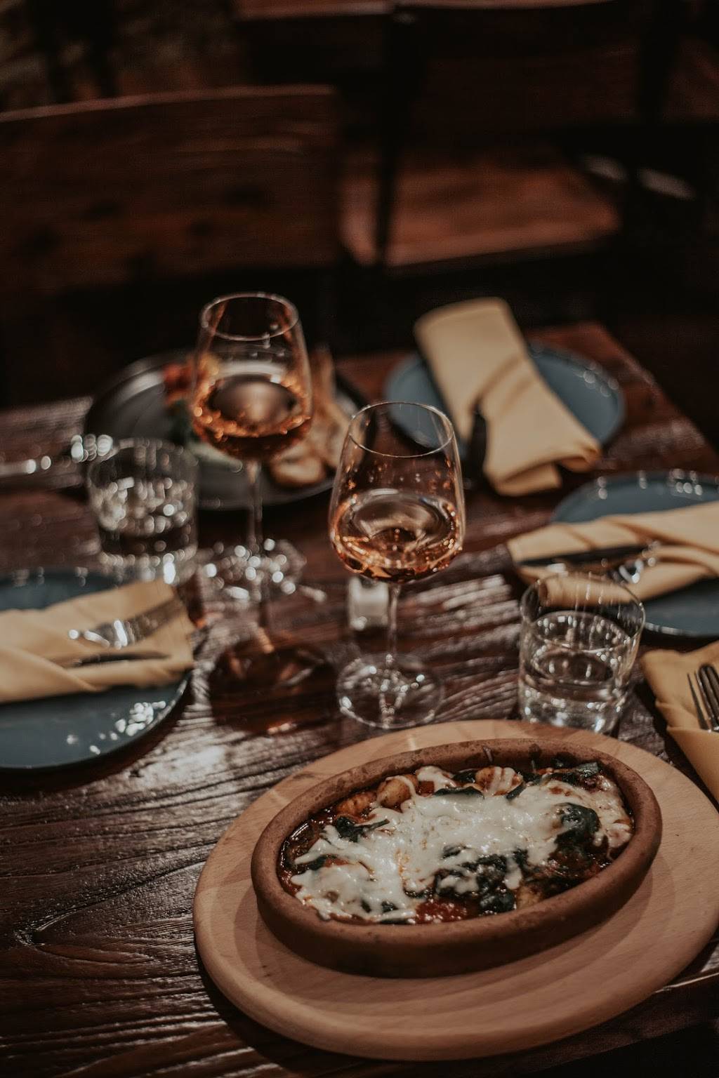 Black & Caspian | restaurant | 2908 N Broadway, Chicago, IL 60657, USA | 7737998836 OR +1 773-799-8836