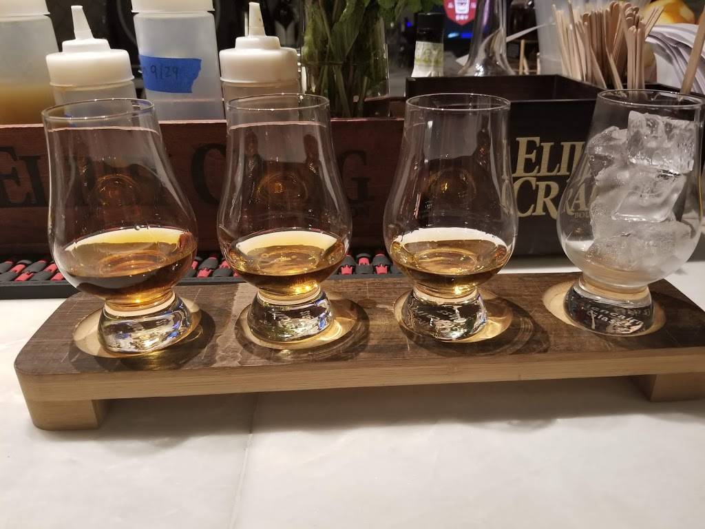 Whiskey Dry | restaurant | 412 S 4th St, Louisville, KY 40202, USA | 5027497933 OR +1 502-749-7933