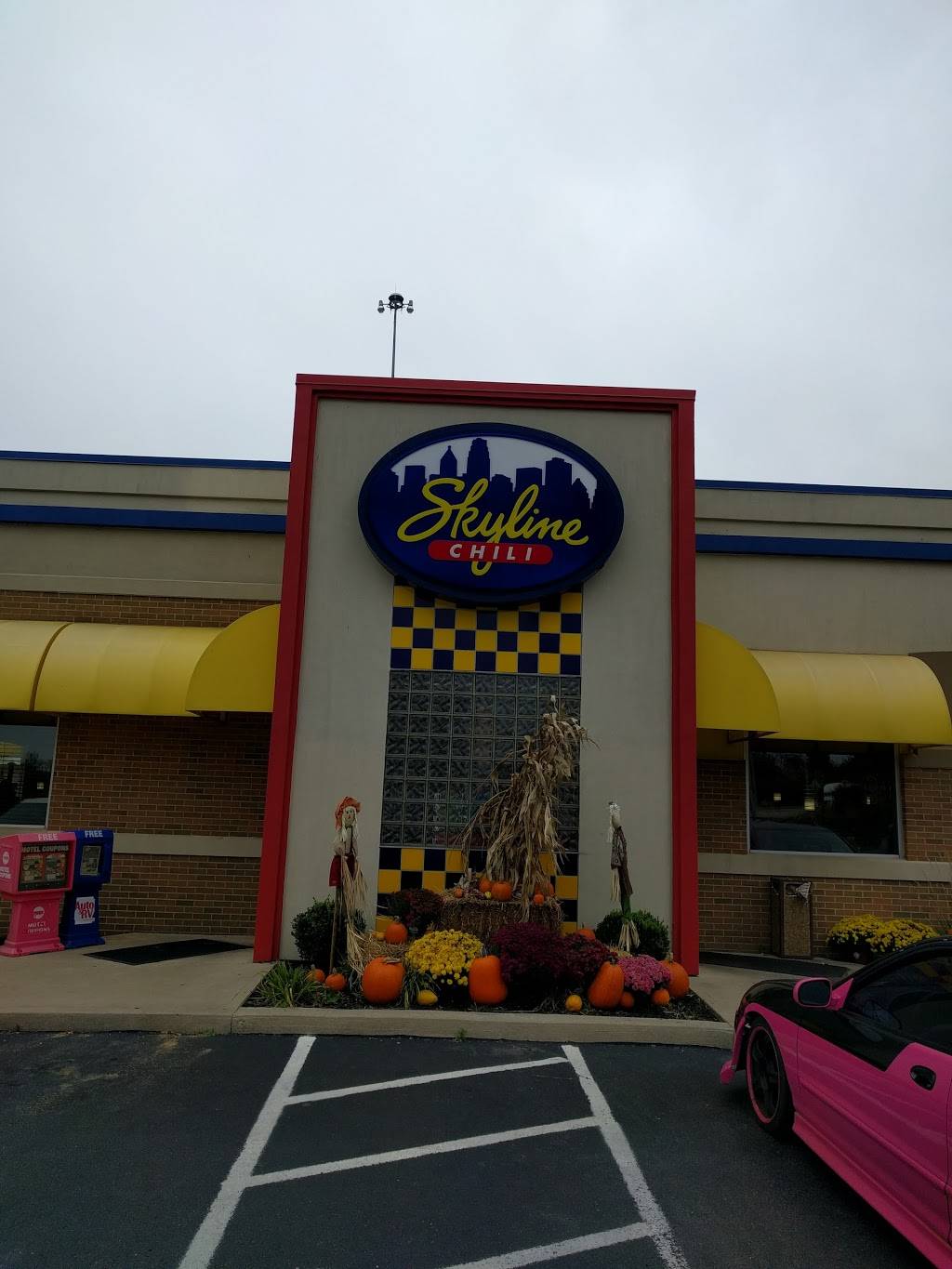 Skyline Chili | restaurant | 1321 S Main St, Englewood, OH 45322, USA | 9378323222 OR +1 937-832-3222