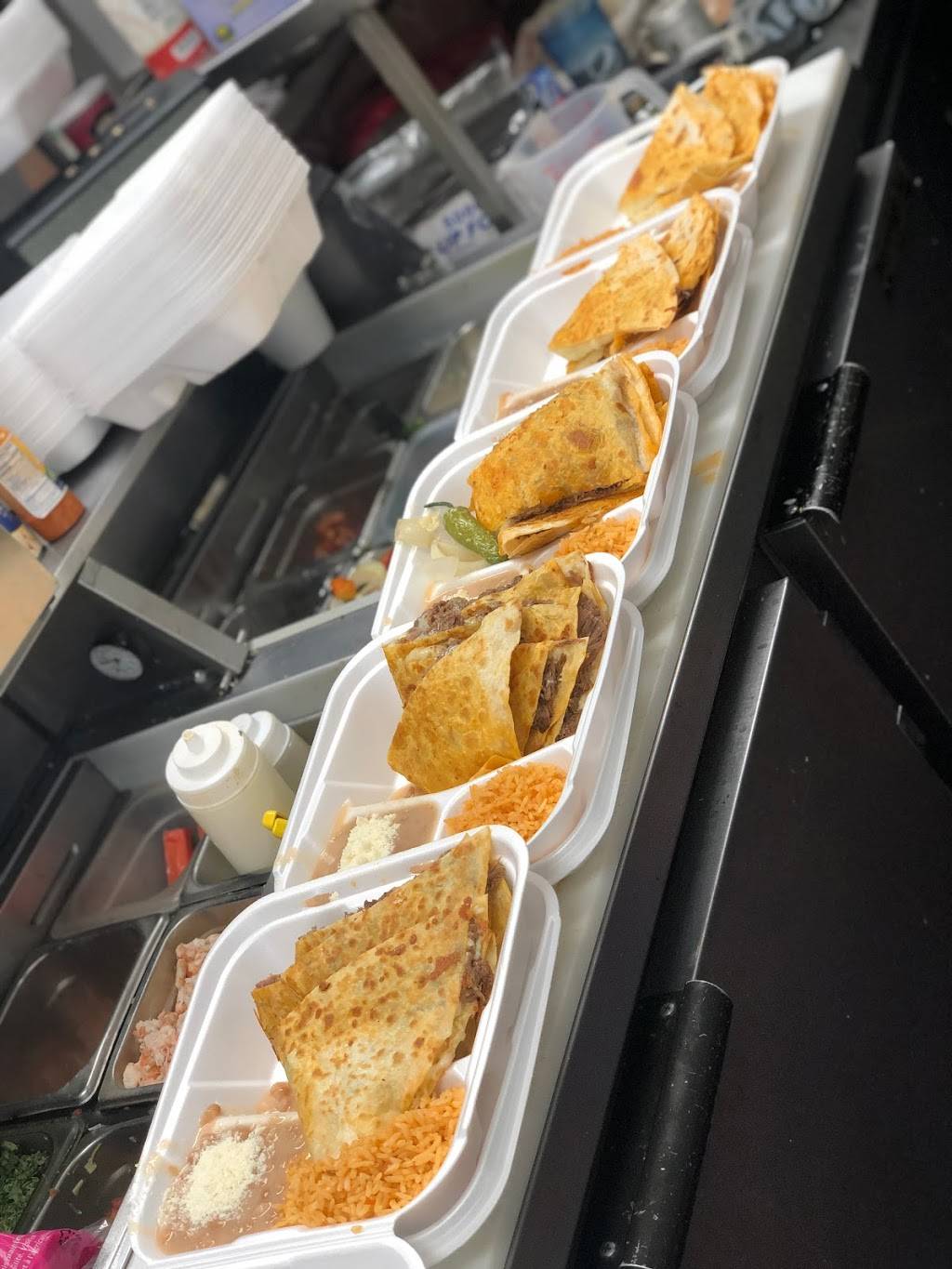 Birrieria Tijuana Lakewood | restaurant | 8302 S Tacoma Way, Lakewood, WA 98499, USA | 2535890760 OR +1 253-589-0760