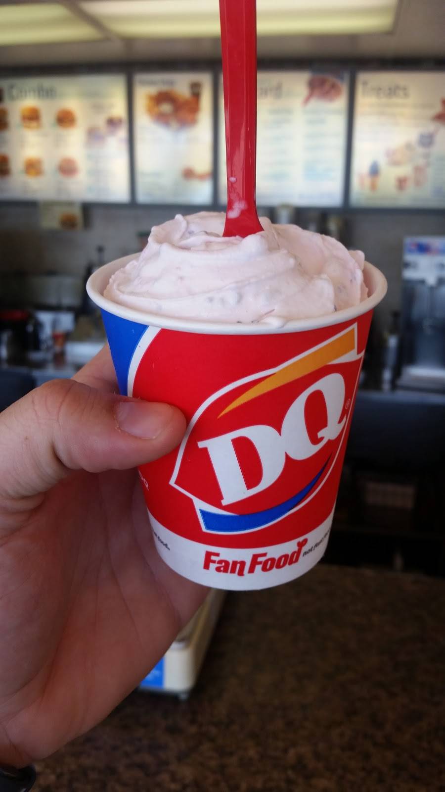 Dairy Queen | restaurant | 102 CA-1, Huntington Beach, CA 92648, USA | 7143744408 OR +1 714-374-4408