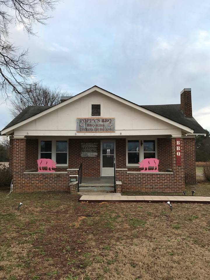 Poppys Barbecue | restaurant | 3200-3250 TN-15, Crump, TN 38327, USA | 7316100307 OR +1 731-610-0307