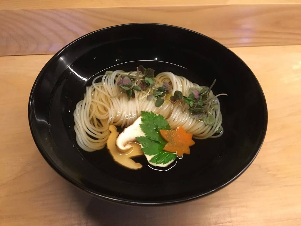 Ijji Sushi | restaurant | 252 Divisadero St, San Francisco, CA 94117, USA | 4156587388 OR +1 415-658-7388