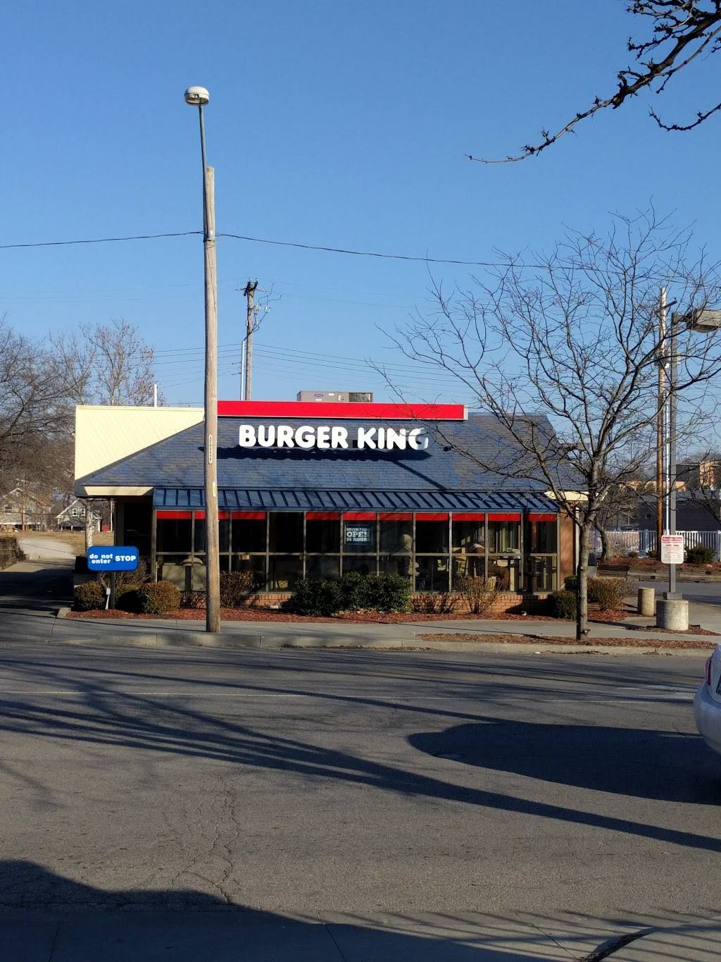 Burger King | restaurant | 1102 E 47th St, Kansas City, MO 64110, USA | 8169311432 OR +1 816-931-1432