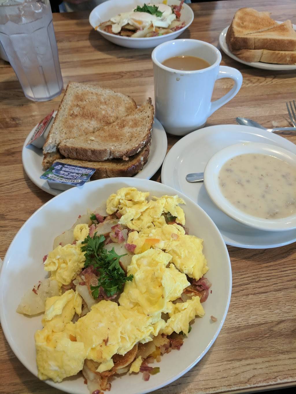 Scotts Diner | restaurant | 41 E Main St, New Concord, OH 43762, USA | 7408011730 OR +1 740-801-1730