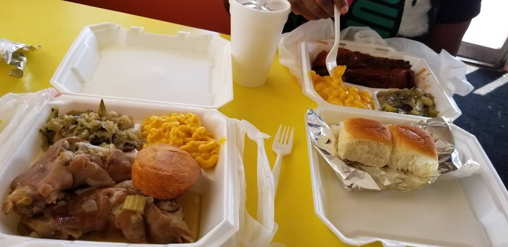 Pierces Country Cooking | restaurant | 610 W Fairview Ave, Montgomery, AL 36105, USA | 3342656068 OR +1 334-265-6068