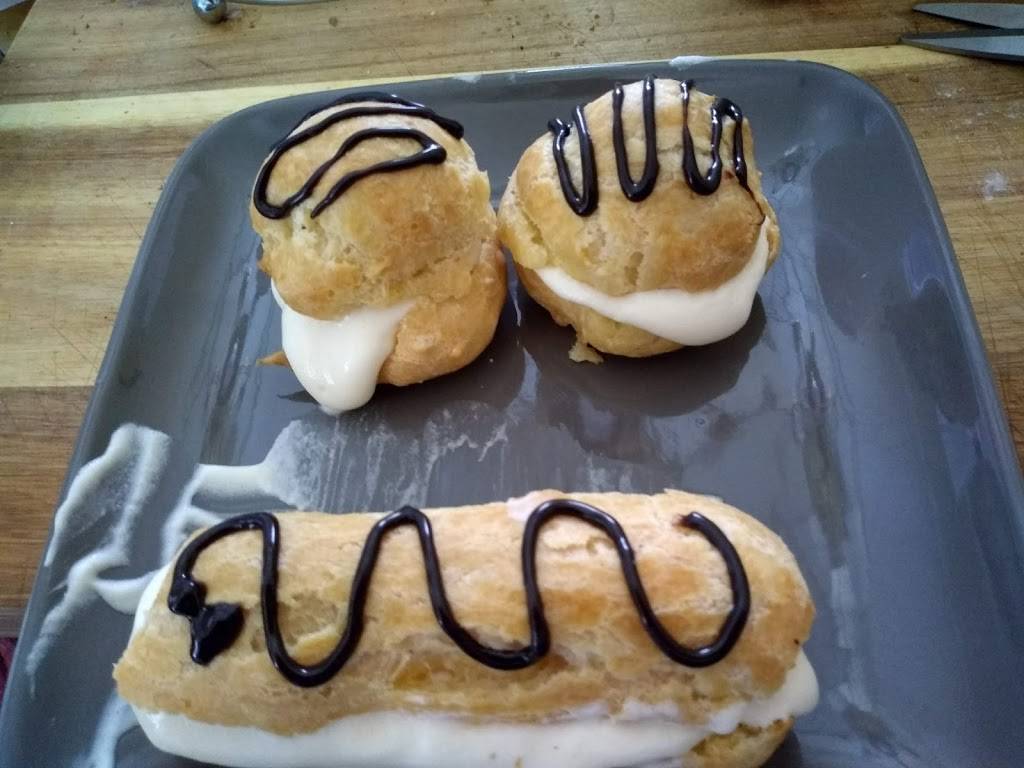 Rocky Road cupcakes shop | restaurant | 1571 Highland Drive, Kalamazoo, MI 49007, USA | 2697209978 OR +1 269-720-9978