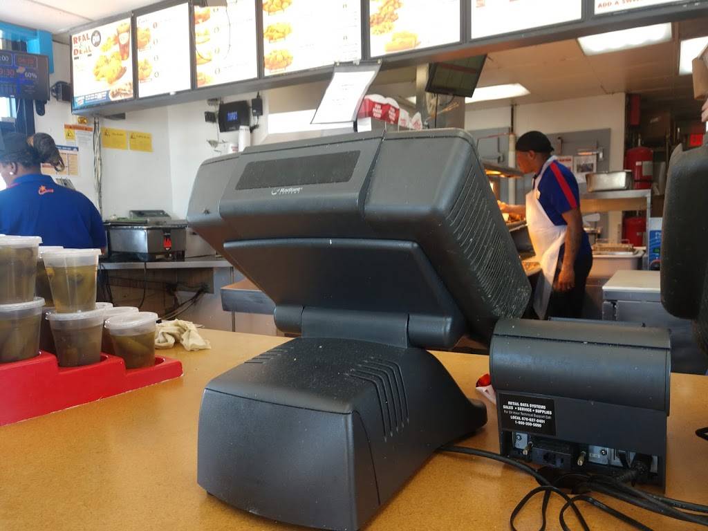 Churchs Chicken | restaurant | 333 E 159th St, Harvey, IL 60426, USA | 7083312157 OR +1 708-331-2157