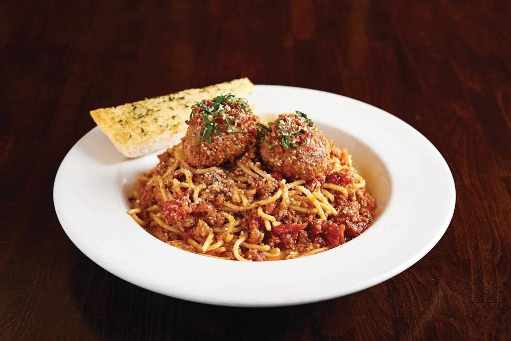 Giovanni Pastrami | restaurant | 227 Lewers St, Honolulu, HI 96815, USA | 8089232100 OR +1 808-923-2100