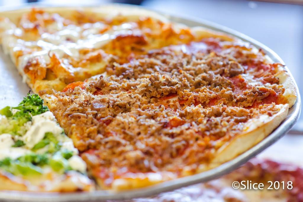 Little Rockys Pizza | restaurant | 3037 Ford Rd, Bristol, PA 19007, USA | 2157885456 OR +1 215-788-5456