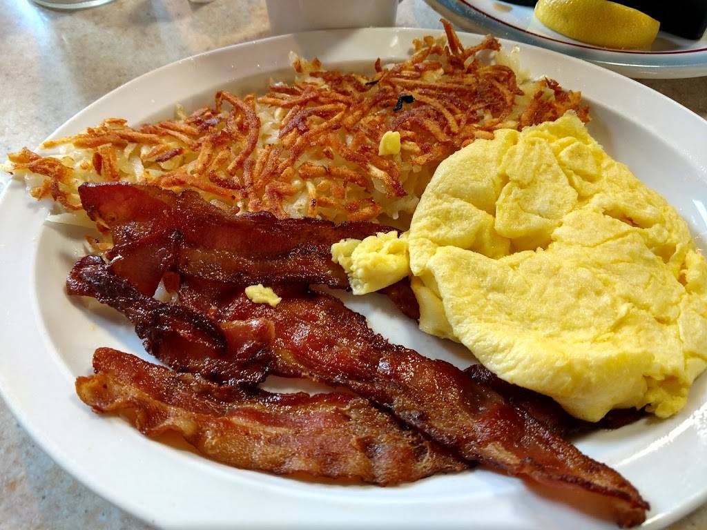 Menomonie Family Restaurant | restaurant | 2616 Hils Ct, Menomonie, WI 54751, USA | 8666430225 OR +1 866-643-0225