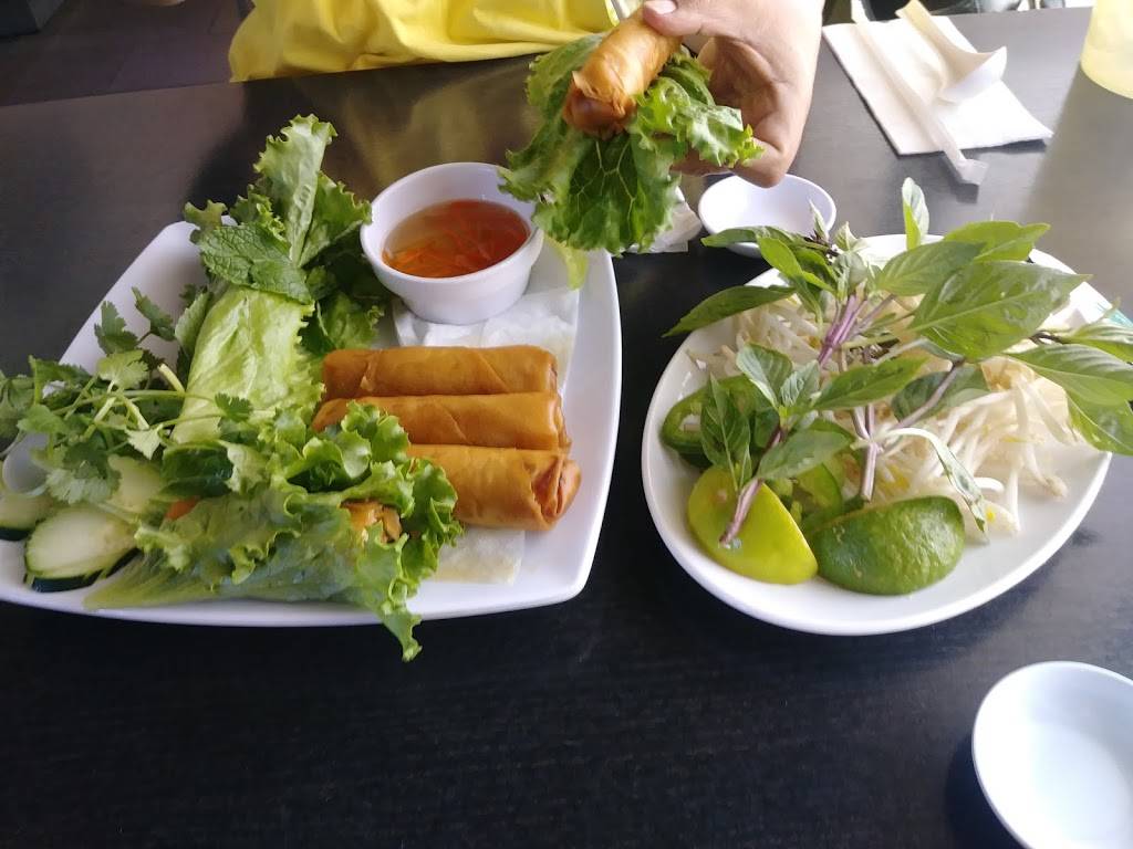 Simply Pho | restaurant | 23775 El Toro Rd, Lake Forest, CA 92630, USA | 9494468333 OR +1 949-446-8333