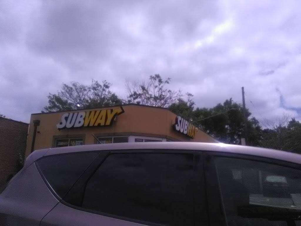 Subway Restaurants | restaurant | 2401 E 79th St, Chicago, IL 60649, USA | 7737344658 OR +1 773-734-4658