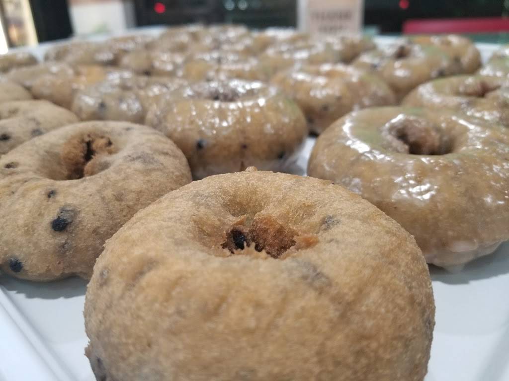 Donut World | restaurant | 2567 Gessner Rd, Houston, TX 77080, USA | 7134609459 OR +1 713-460-9459