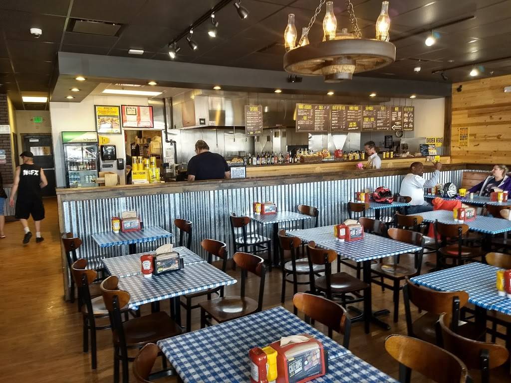 Dickeys Barbecue Pit | restaurant | 1252 Interquest Pkwy, Colorado Springs, CO 80921, USA | 7195981909 OR +1 719-598-1909