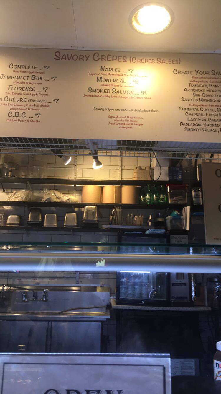 Crepes De Luxe | restaurant | 1979 W 25th St, Cleveland, OH 44113, USA | 2162412479 OR +1 216-241-2479