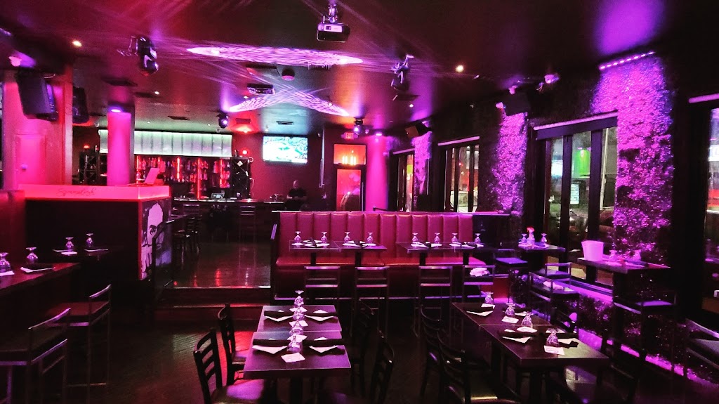 Spanglish Bar & Restaurant | restaurant | 6697 Broadway, Bronx, NY 10471, USA | 3473469886 OR +1 347-346-9886