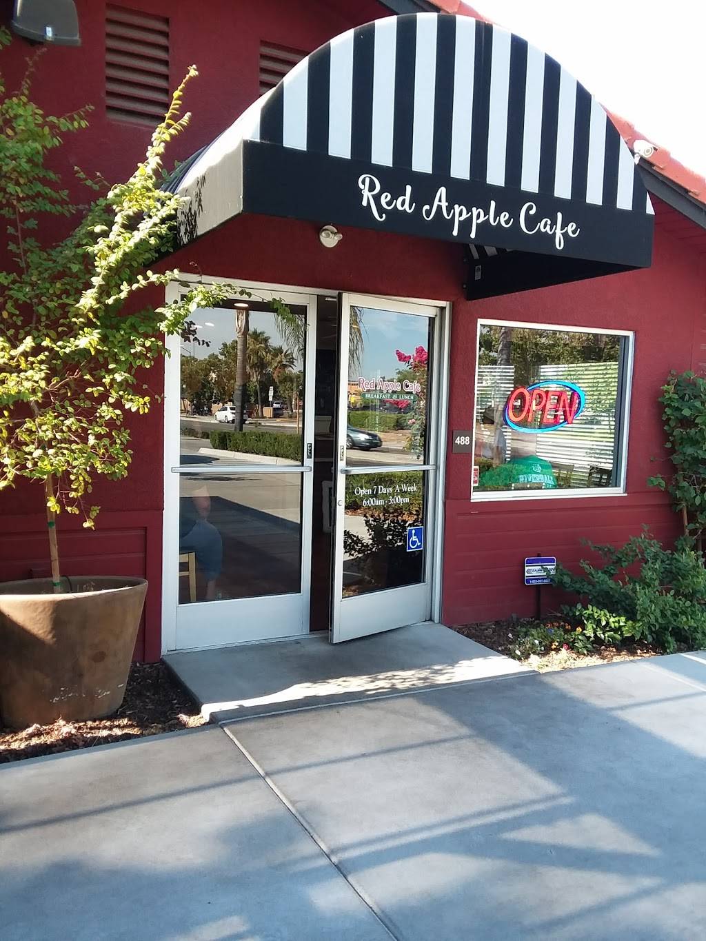 Red Apple Cafe | cafe | 488 W Herndon Ave, Fresno, CA 93650, USA | 5592611505 OR +1 559-261-1505