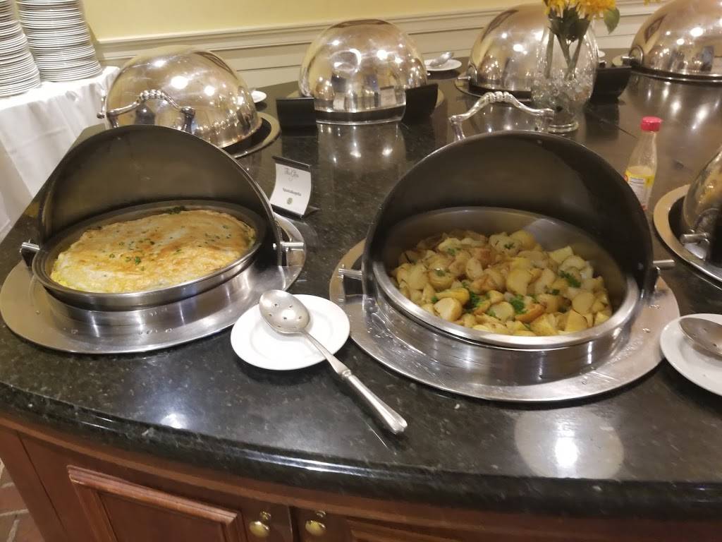 The Glen Restaurant | restaurant | 1000 Virginia Center Pkwy, Glen Allen, VA 23059, USA | 8047271480 OR +1 804-727-1480