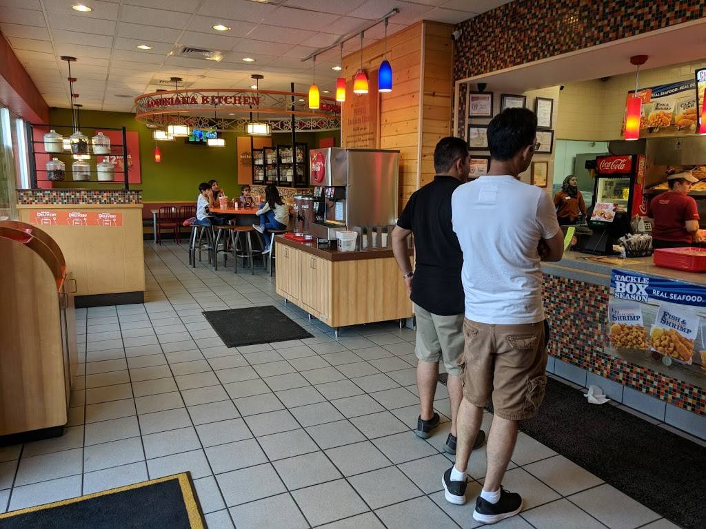 Popeyes Louisiana Kitchen | restaurant | 4241 N Pershing Dr, Arlington, VA 22203, USA | 7035169336 OR +1 703-516-9336