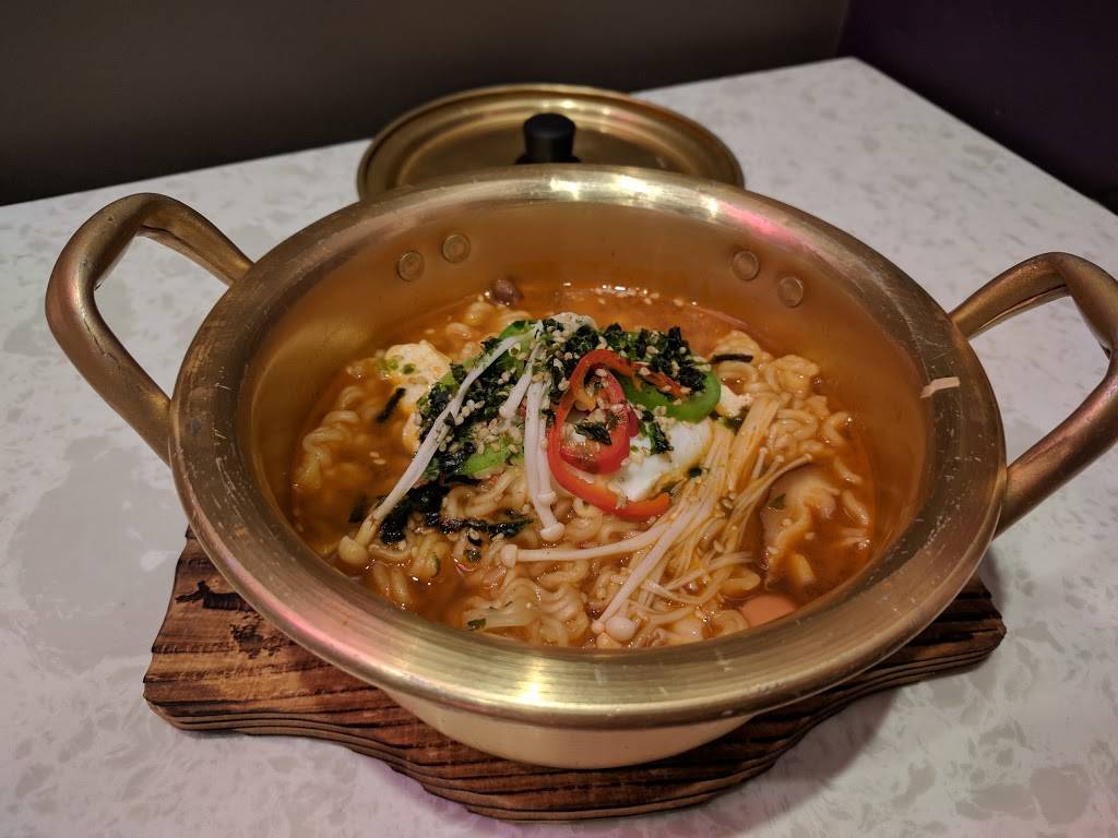 Saucy Asian | restaurant | 3801 17th St, San Francisco, CA 94114, USA | 4158345555 OR +1 415-834-5555