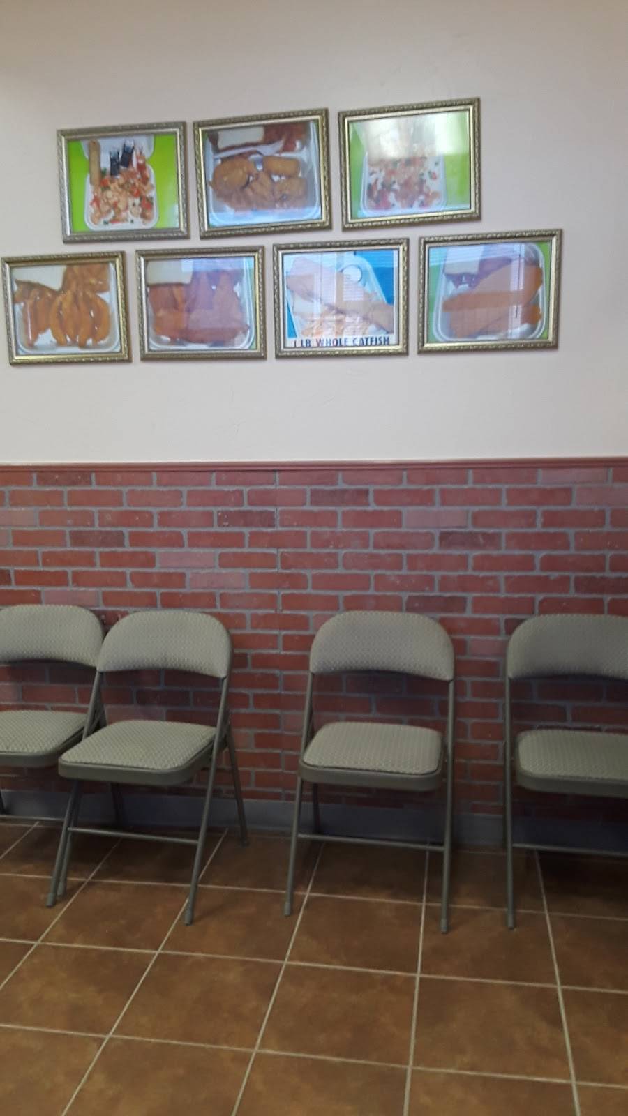 Dans Seafood & Chicken | restaurant | 3215 W Pleasant Run Rd #105, Lancaster, TX 75146, USA | 4699177887 OR +1 469-917-7887