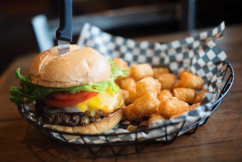 Macs Bar & Grill | restaurant | 1400 SW Dorion Ave, Pendleton, OR 97801, USA | 5412765531 OR +1 541-276-5531